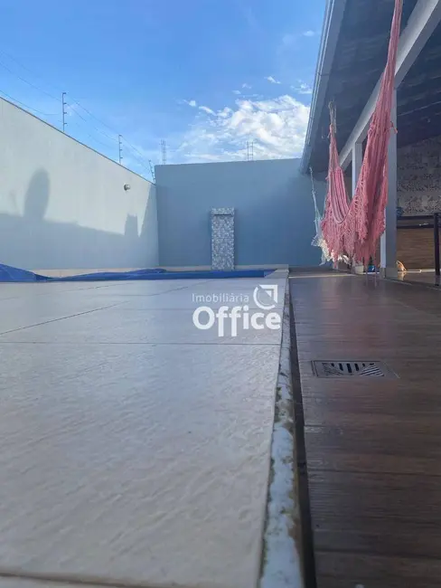 Casa com 3 quartos à venda, 300m2 em Parque Brasília 2ª Etapa, Anapolis - GO - imagem 3 Foto 3 de Casa com 3 quartos à venda, 300m2 em Parque Brasília 2ª Etapa, Anapolis - GO