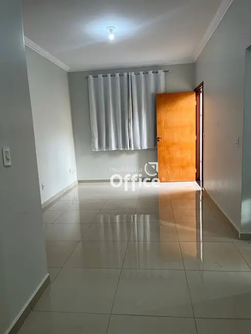 Foto 2 de Casa com 3 quartos à venda, 251m2 em Residencial Ayrton Senna, Anapolis - GO