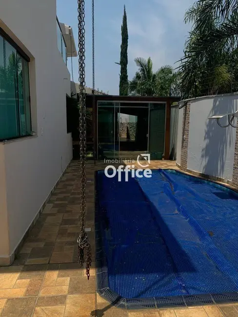 Sobrado com 4 quartos à venda, 450m2 em Anápolis City, Anapolis - GO - imagem 3 Foto 3 de Sobrado com 4 quartos à venda, 450m2 em Anápolis City, Anapolis - GO