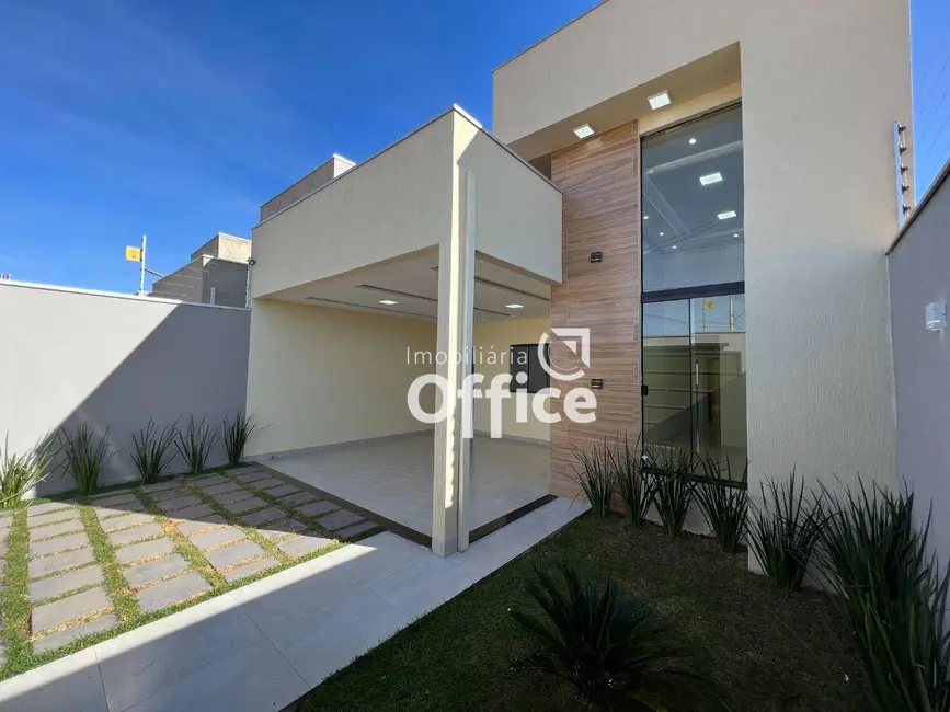 Foto 1 de Casa com 3 quartos à venda, 200m2 em Residencial Cerejeiras, Anapolis - GO