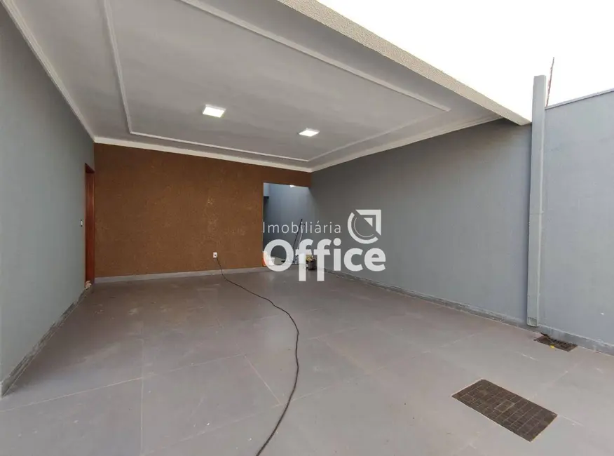 Foto 2 de Casa com 3 quartos à venda, 200m2 em Anapolis - GO