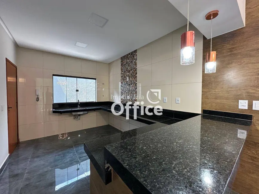 Foto 6 de Casa com 3 quartos à venda, 200m2 em Anapolis - GO