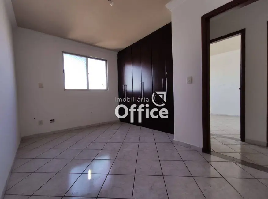 Foto 7 de Apartamento com 3 quartos à venda, 130m2 em Cidade Jardim, Anapolis - GO