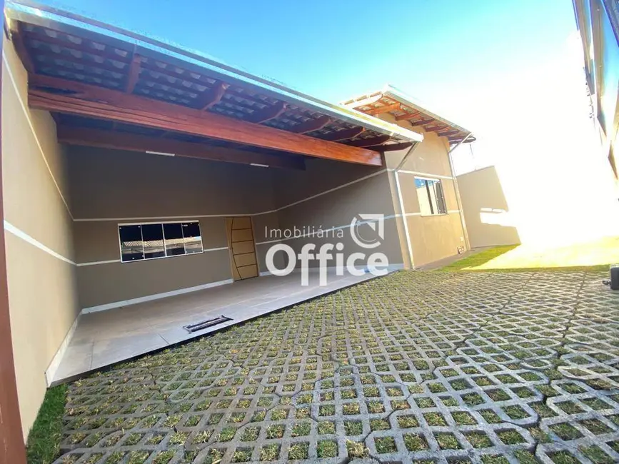 Casa com 3 quartos à venda, 200m2 em Jardim Itália, Anapolis - GO - imagem 2 Foto 2 de Casa com 3 quartos à venda, 200m2 em Jardim Itália, Anapolis - GO