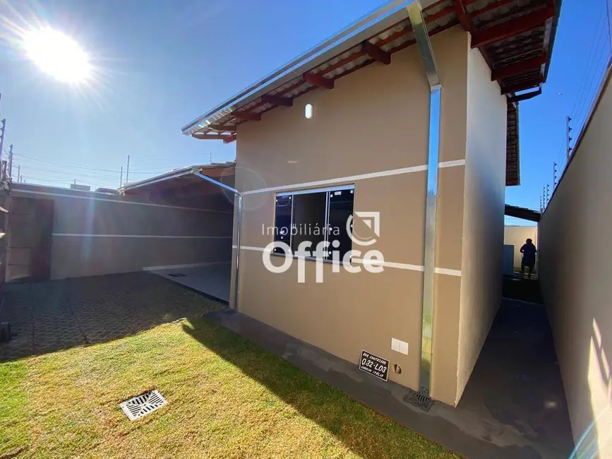 Foto 1 de Casa com 3 quartos à venda, 200m2 em Jardim Itália, Anapolis - GO