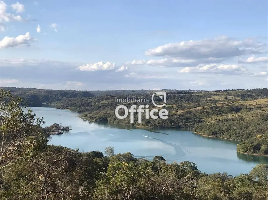 Foto 1 de Terreno / Lote à venda, 1000m2 em Alexania - GO