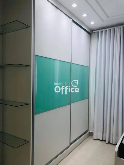 Sobrado com 3 quartos à venda, 300m2 em Boa Vista, Anapolis - GO - imagem 7 Foto 7 de Sobrado com 3 quartos à venda, 300m2 em Boa Vista, Anapolis - GO