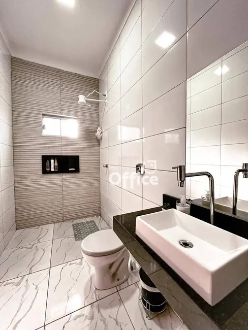 Foto 8 de Casa com 3 quartos à venda, 300m2 em Chácaras Colorado, Anapolis - GO