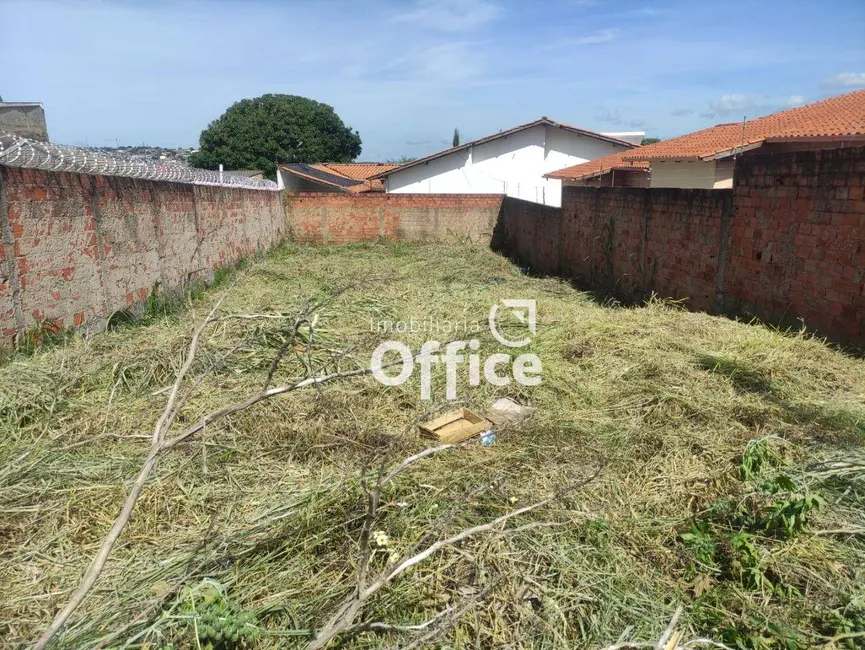 Foto 3 de Terreno / Lote à venda, 300m2 em Setor Sul Jamil Miguel, Anapolis - GO