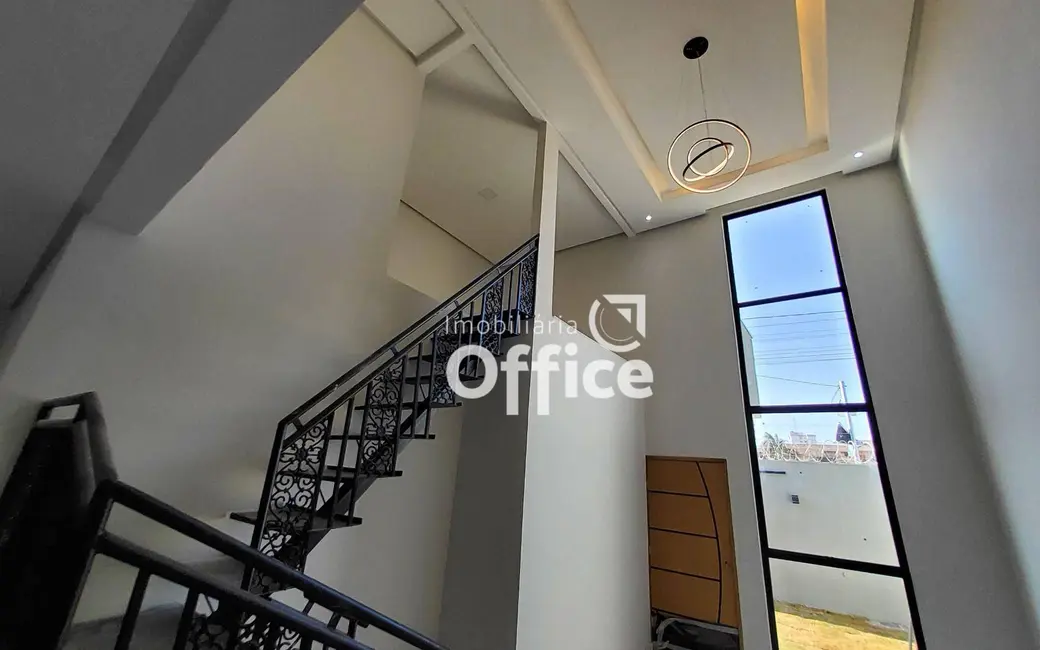 Casa com 3 quartos à venda, 200m2 em Residencial Flor do Cerrado, Anapolis - GO - imagem 3 Foto 3 de Casa com 3 quartos à venda, 200m2 em Residencial Flor do Cerrado, Anapolis - GO