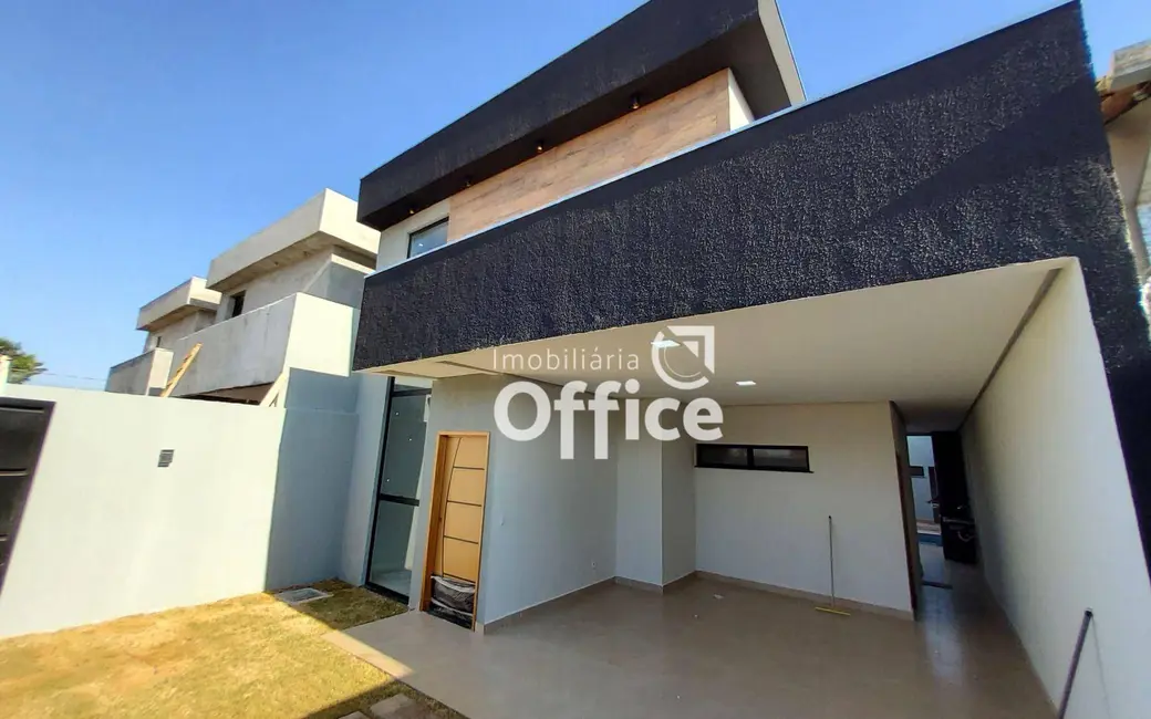 Foto 2 de Casa com 3 quartos à venda, 200m2 em Residencial Flor do Cerrado, Anapolis - GO