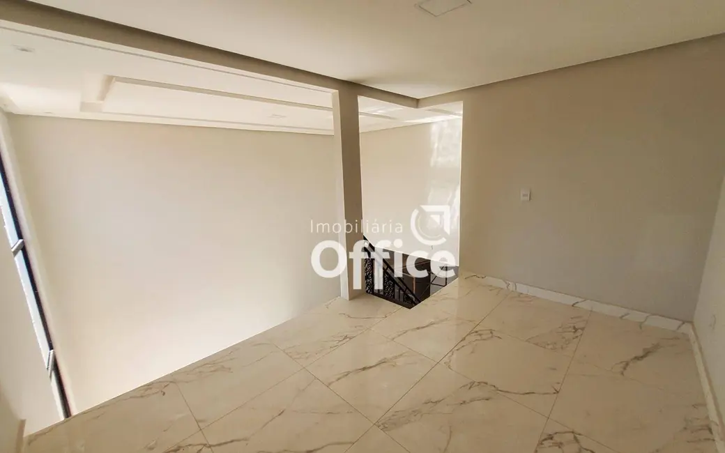 Casa com 3 quartos à venda, 200m2 em Residencial Flor do Cerrado, Anapolis - GO - imagem 5 Foto 5 de Casa com 3 quartos à venda, 200m2 em Residencial Flor do Cerrado, Anapolis - GO