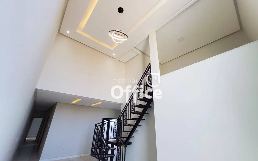 Casa com 3 quartos à venda, 200m2 em Residencial Flor do Cerrado, Anapolis - GO - imagem 4 Foto 4 de Casa com 3 quartos à venda, 200m2 em Residencial Flor do Cerrado, Anapolis - GO