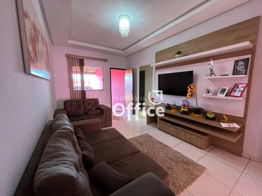 Foto 3 de Casa com 3 quartos à venda, 150m2 em Setor Scala II, Anapolis - GO