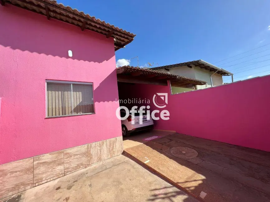 Foto 1 de Casa com 3 quartos à venda, 150m2 em Setor Scala II, Anapolis - GO