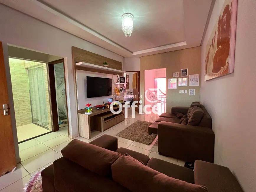 Foto 6 de Casa com 3 quartos à venda, 150m2 em Setor Scala II, Anapolis - GO