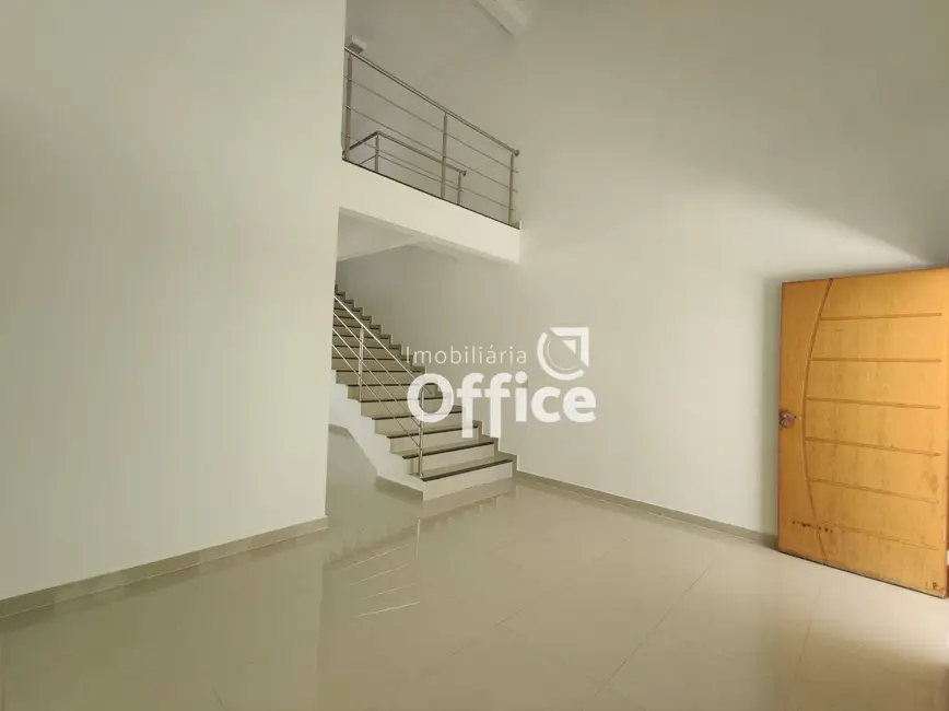 Foto 3 de Casa com 3 quartos à venda, 200m2 em Residencial Vale do Sol, Anapolis - GO