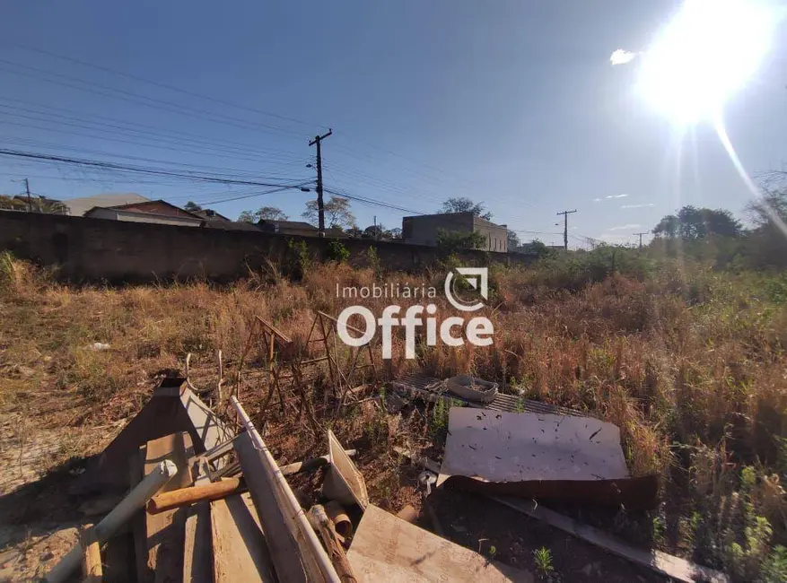 Foto 3 de Terreno / Lote à venda, 442m2 em Jardim Arco Verde 2ª Etapa, Anapolis - GO