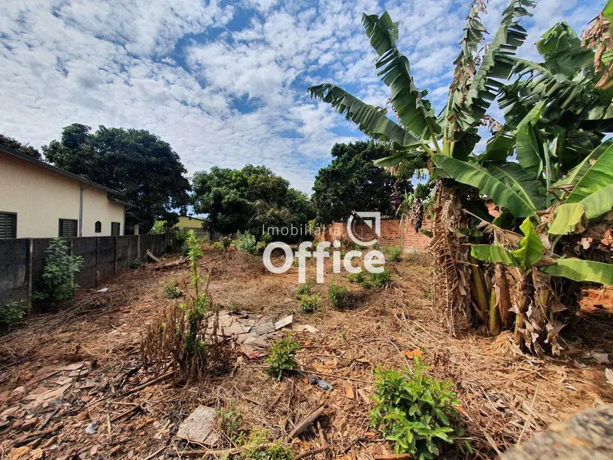 Foto 2 de Terreno / Lote à venda, 538m2 em Vila Jaiara, Anapolis - GO