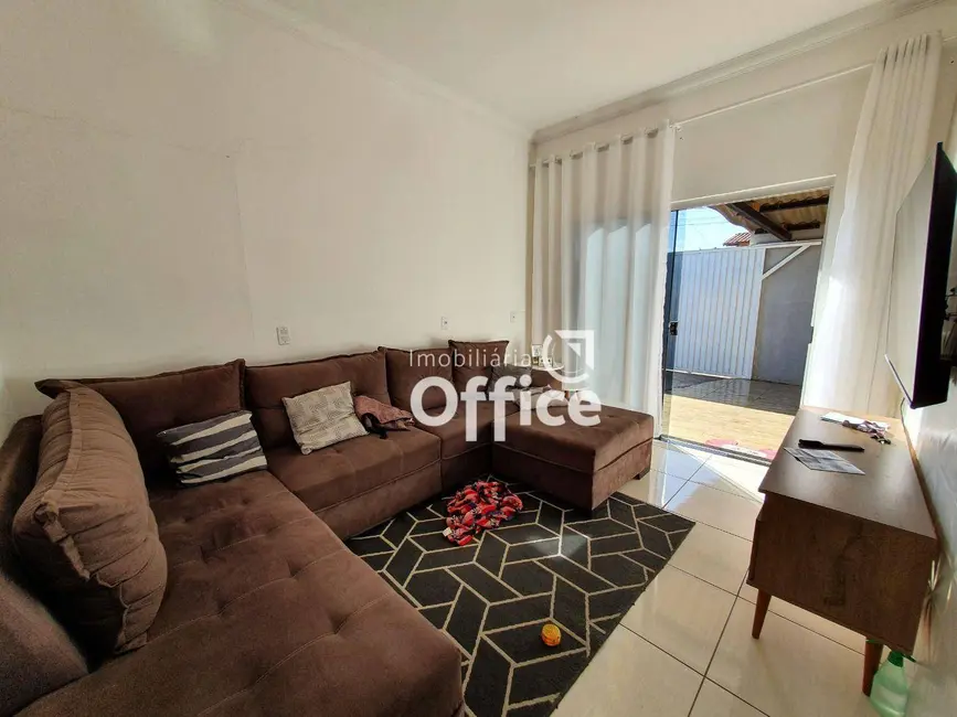 Casa com 3 quartos à venda, 300m2 em Parque dos Pirineus, Anapolis - GO - imagem 6 Foto 6 de Casa com 3 quartos à venda, 300m2 em Parque dos Pirineus, Anapolis - GO