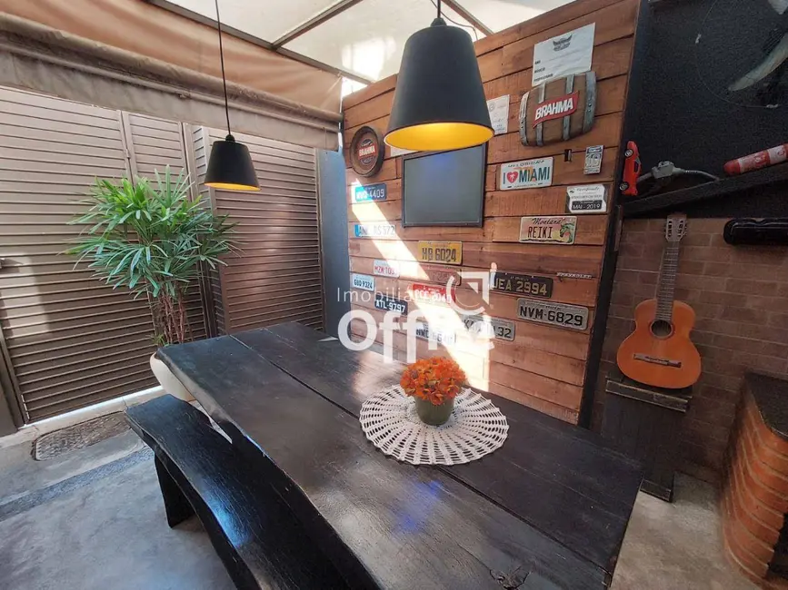 Foto 4 de Sobrado com 3 quartos à venda, 135m2 em Parque Brasília 2ª Etapa, Anapolis - GO