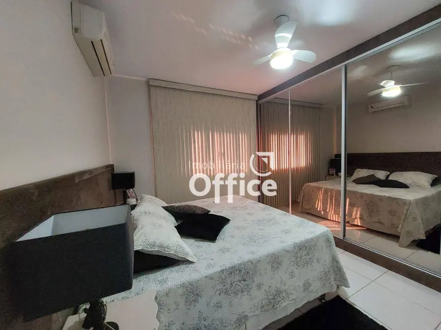 Foto 8 de Sobrado com 3 quartos à venda, 135m2 em Parque Brasília 2ª Etapa, Anapolis - GO