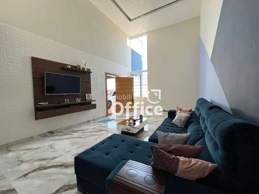 Casa com 3 quartos à venda, 558m2 em Jardim Ana Paula, Anapolis - GO - imagem 3 Foto 3 de Casa com 3 quartos à venda, 558m2 em Jardim Ana Paula, Anapolis - GO