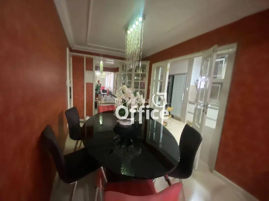 Apartamento com 3 quartos à venda, 150m2 em Setor Central, Anapolis - GO - imagem 3 Foto 3 de Apartamento com 3 quartos à venda, 150m2 em Setor Central, Anapolis - GO