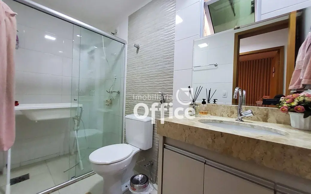 Foto 8 de Apartamento com 3 quartos à venda, 79m2 em Chácaras Colorado, Anapolis - GO