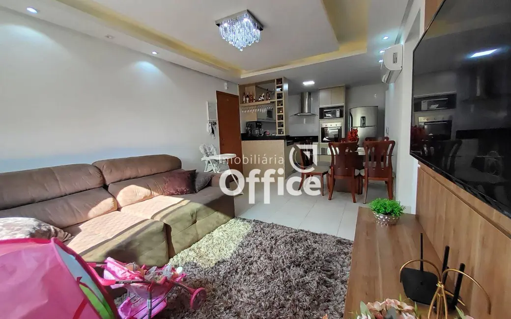 Foto 2 de Apartamento com 3 quartos à venda, 79m2 em Chácaras Colorado, Anapolis - GO