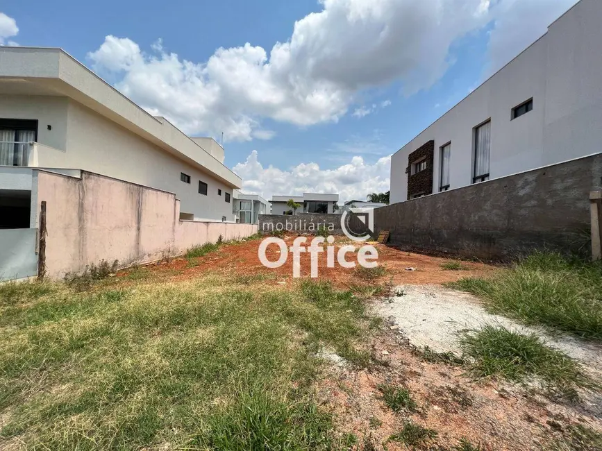 Foto 1 de Terreno / Lote à venda, 490m2 em Residencial Anaville, Anapolis - GO