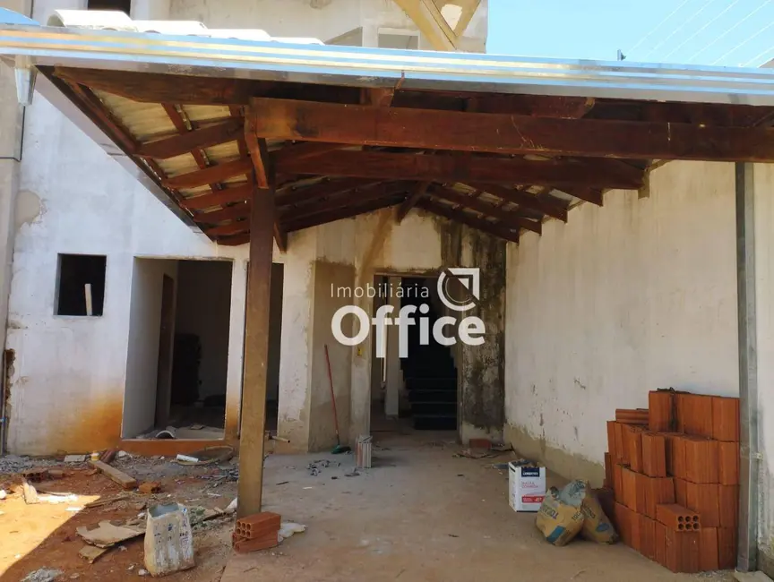 Foto 2 de Casa com 3 quartos à venda, 168m2 em Residencial Flor do Cerrado, Anapolis - GO