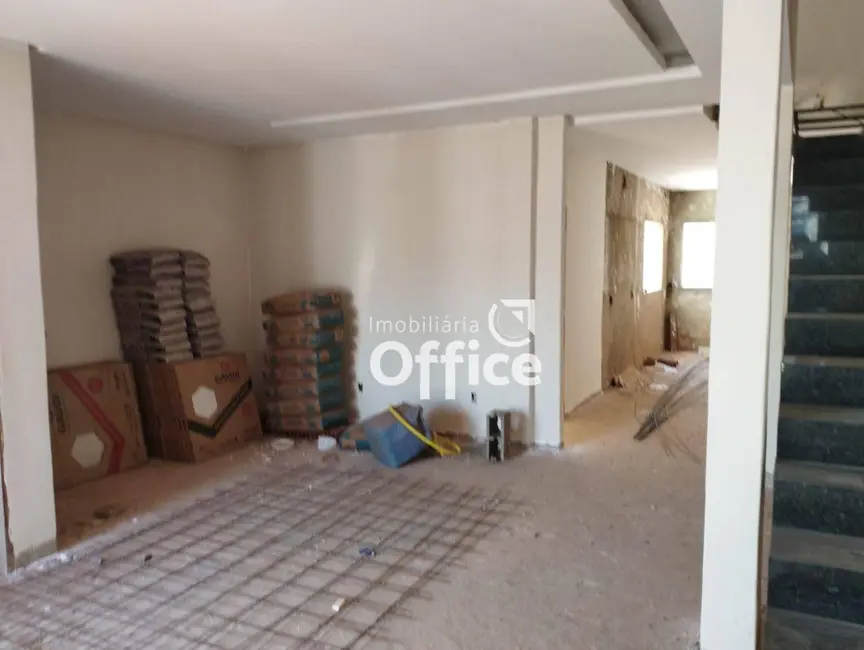 Foto 3 de Casa com 3 quartos à venda, 168m2 em Residencial Flor do Cerrado, Anapolis - GO