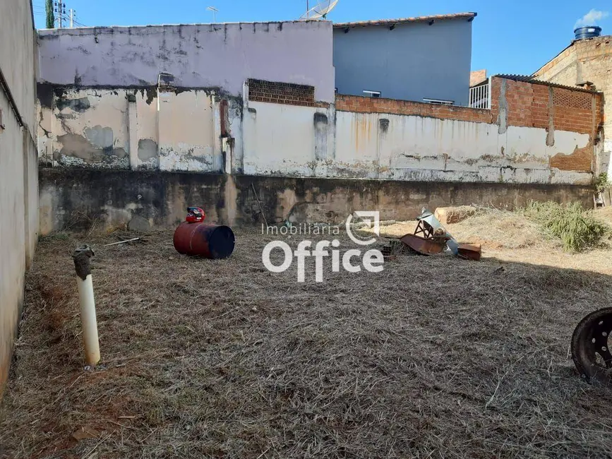 Foto 6 de Terreno / Lote à venda, 274m2 em Vila Santa Maria, Anapolis - GO