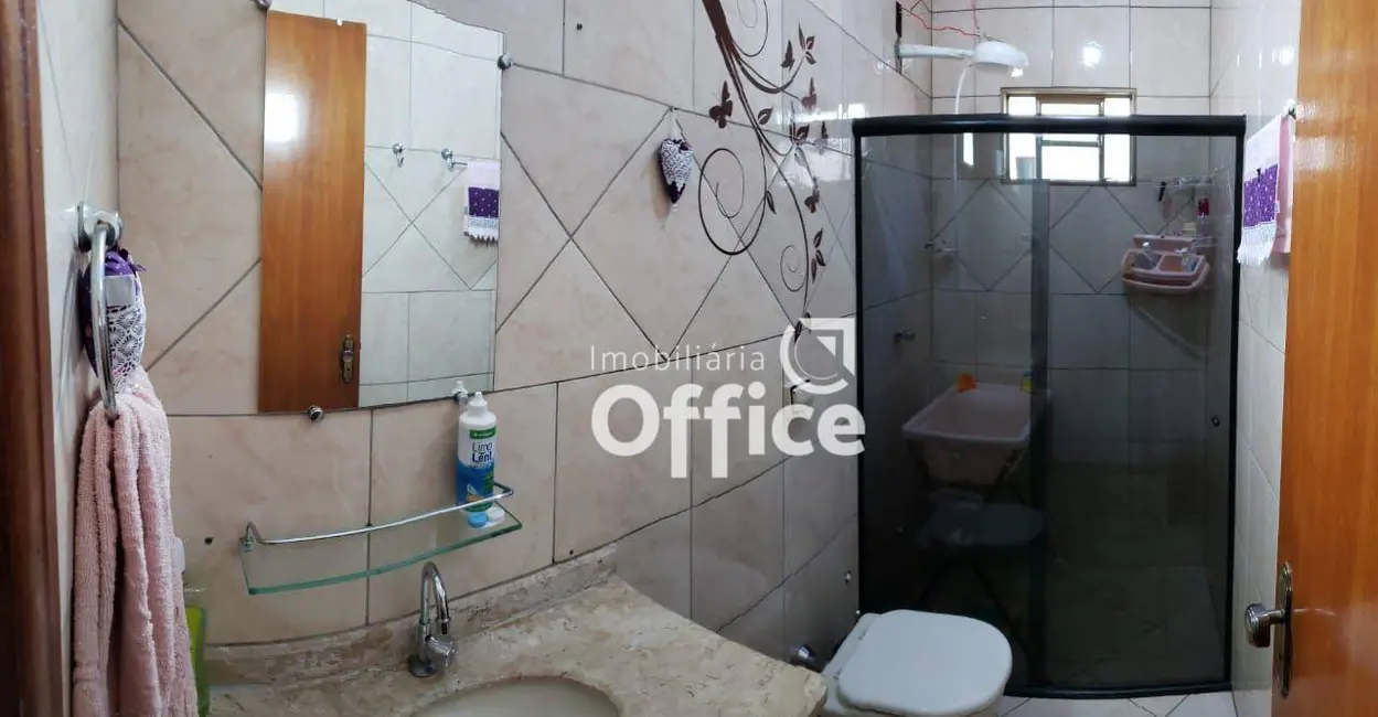 Foto 5 de Casa com 3 quartos à venda, 300m2 em Setor Sul Jamil Miguel, Anapolis - GO