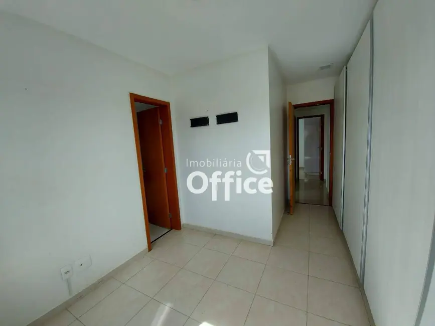 Foto 5 de Apartamento com 3 quartos à venda, 80m2 em Cidade Jardim, Anapolis - GO