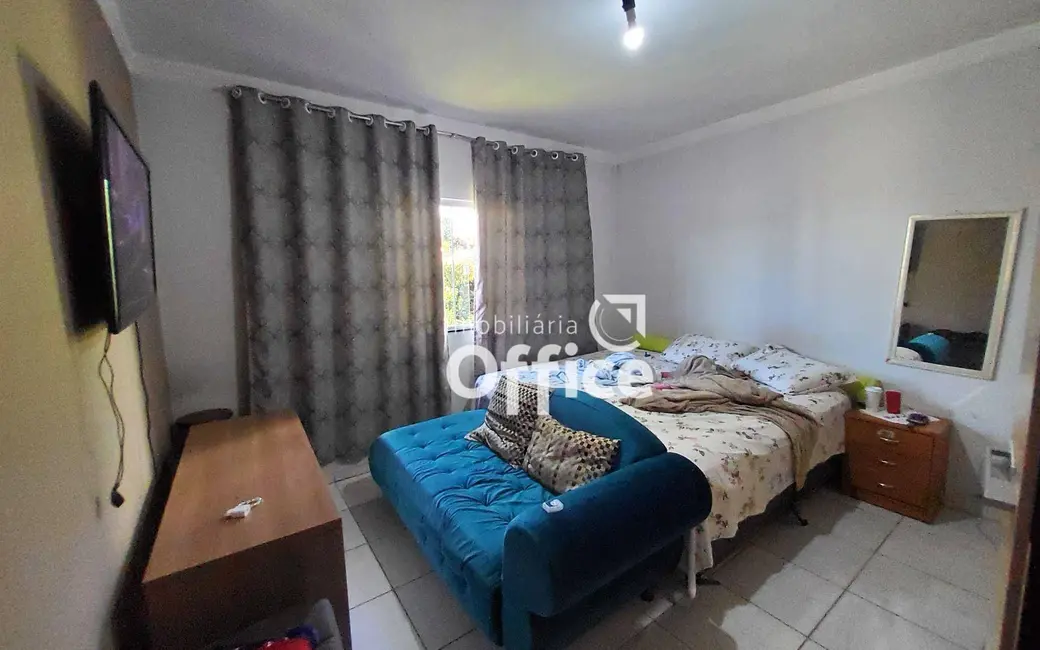 Casa com 3 quartos à venda, 300m2 em Parque Brasília 2ª Etapa, Anapolis - GO - imagem 9 Foto 9 de Casa com 3 quartos à venda, 300m2 em Parque Brasília 2ª Etapa, Anapolis - GO