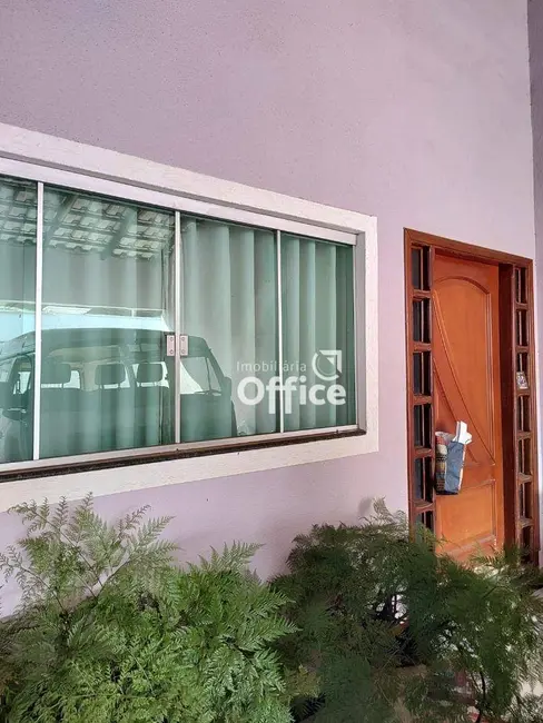 Casa com 3 quartos à venda, 375m2 em Alvorada, Anapolis - GO - imagem 3 Foto 3 de Casa com 3 quartos à venda, 375m2 em Alvorada, Anapolis - GO