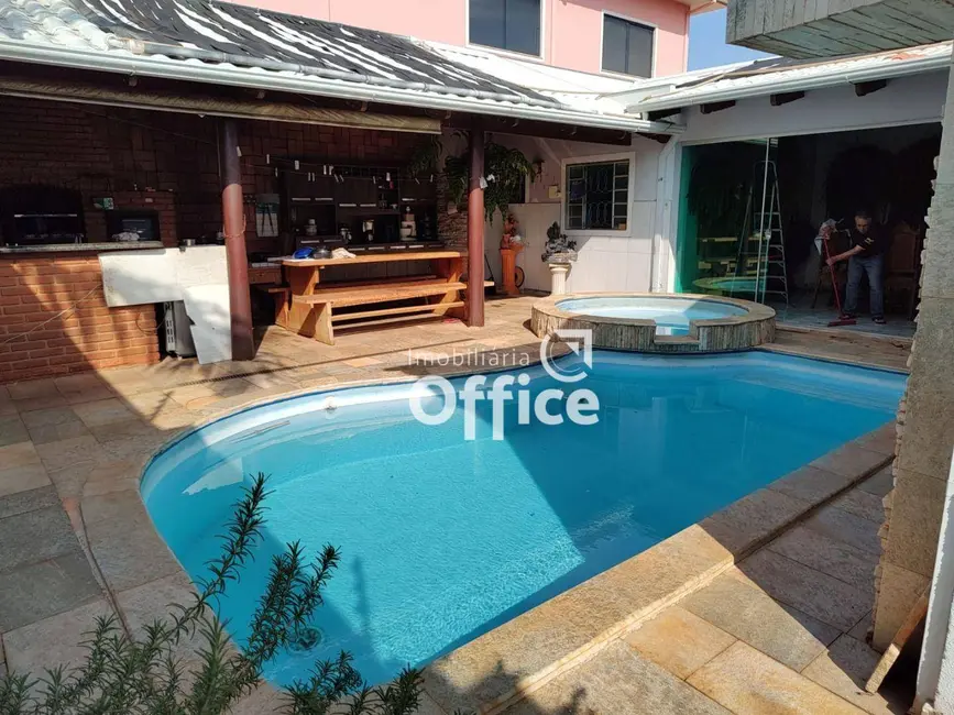 Casa com 3 quartos à venda, 375m2 em Alvorada, Anapolis - GO - imagem 5 Foto 5 de Casa com 3 quartos à venda, 375m2 em Alvorada, Anapolis - GO