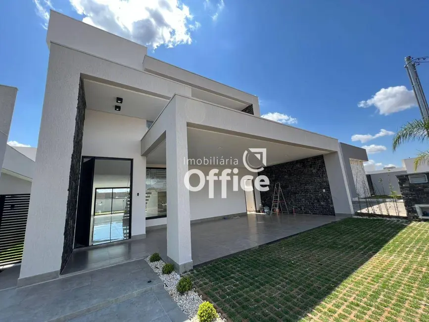 Foto 3 de Sobrado com 3 quartos à venda, 360m2 em Anapolis - GO