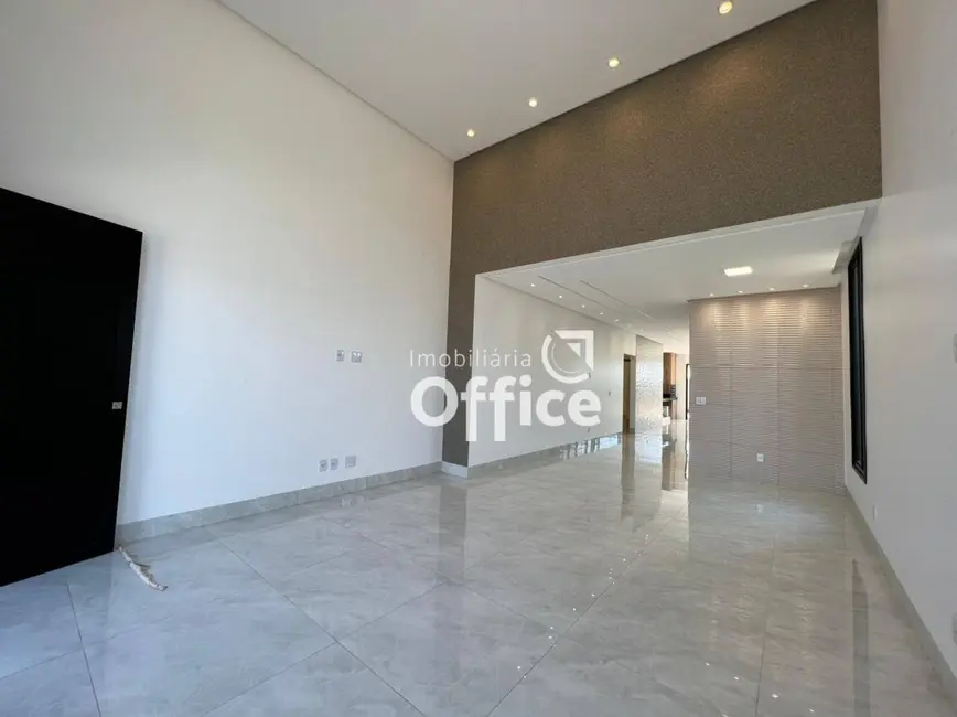 Foto 5 de Casa de Condomínio com 3 quartos à venda, 360m2 em Anapolis - GO