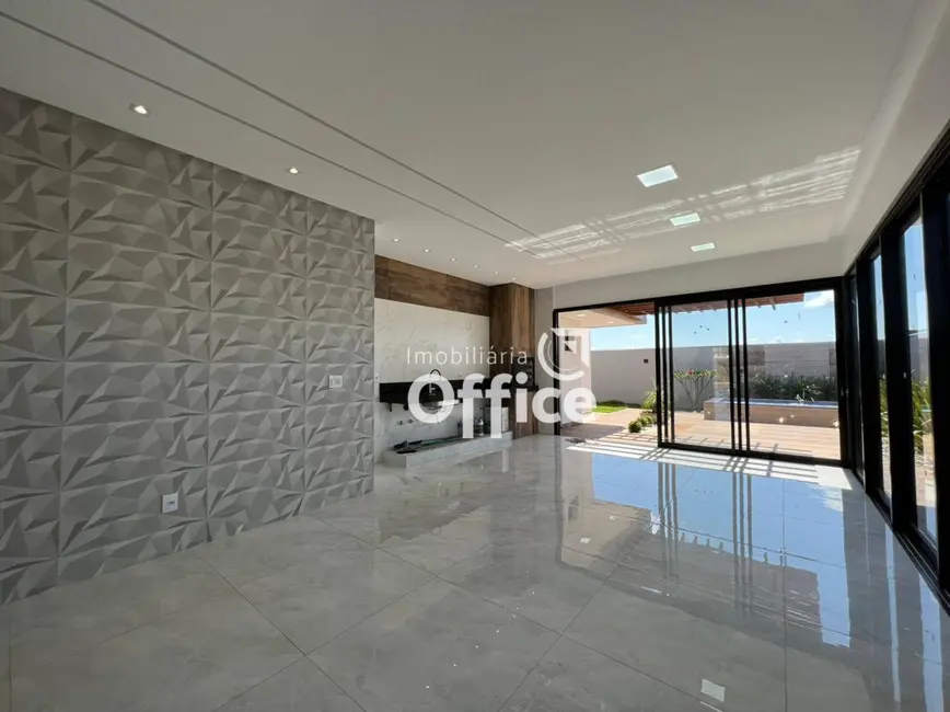 Foto 9 de Casa de Condomínio com 3 quartos à venda, 360m2 em Anapolis - GO