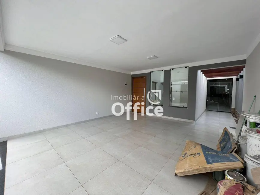 Foto 2 de Casa com 3 quartos à venda, 216m2 em Campos Elísios, Anapolis - GO