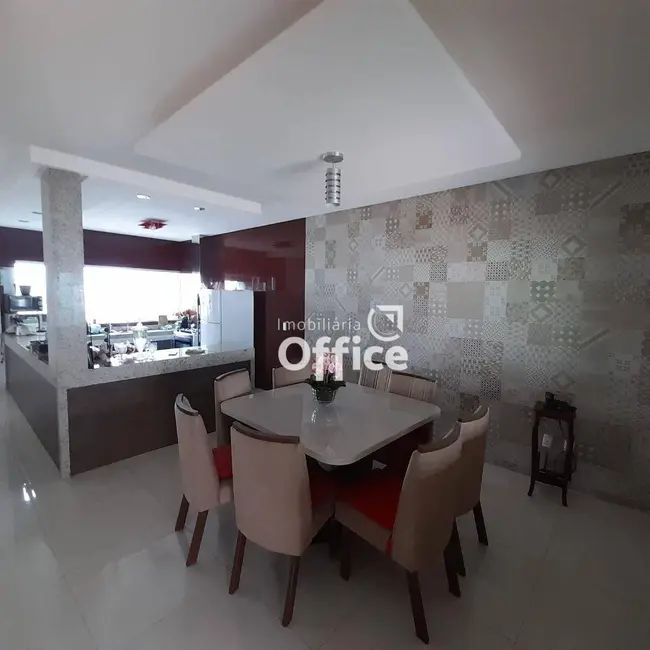 Foto 6 de Casa com 3 quartos à venda, 300m2 em Residencial Villa Bella, Anapolis - GO