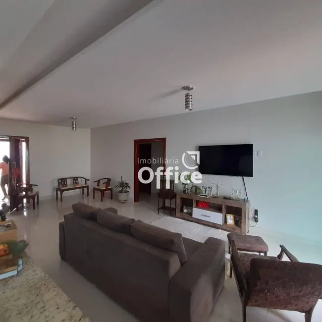 Foto 9 de Casa com 3 quartos à venda, 300m2 em Residencial Villa Bella, Anapolis - GO