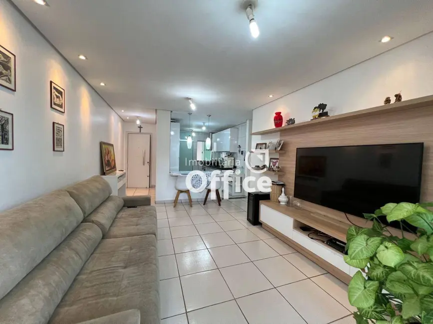 Foto 5 de Apartamento com 3 quartos à venda em Vila Góis, Anapolis - GO