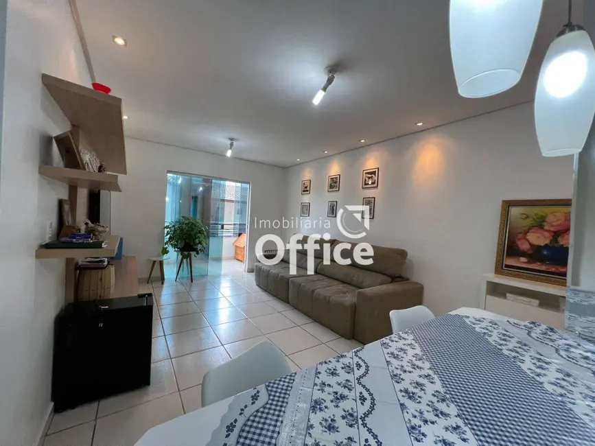 Foto 4 de Apartamento com 3 quartos à venda em Vila Góis, Anapolis - GO