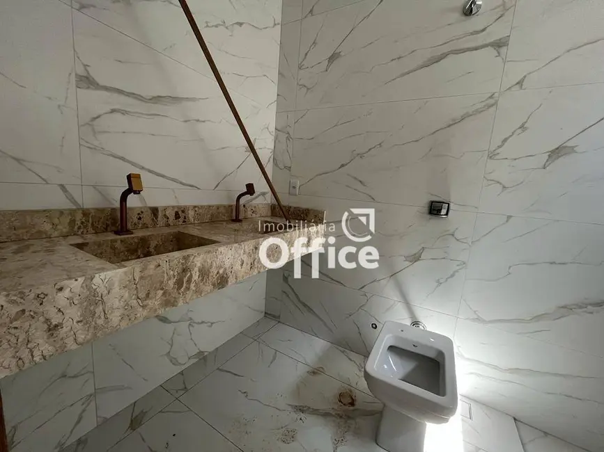 Foto 7 de Casa com 3 quartos à venda, 300m2 em Residencial Cerejeiras, Anapolis - GO