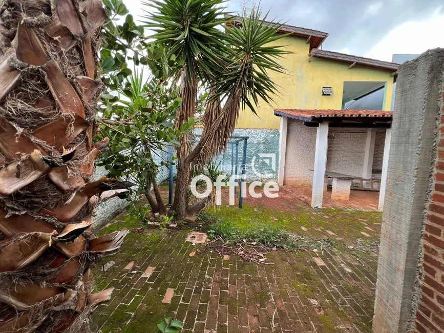 Casa com 4 quartos à venda, 241m2 em Boa Vista, Anapolis - GO - imagem 4 Foto 4 de Casa com 4 quartos à venda, 241m2 em Boa Vista, Anapolis - GO