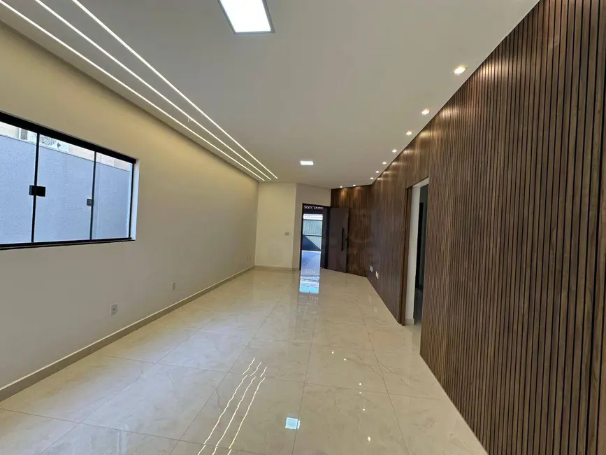 Foto 4 de Casa com 3 quartos à venda, 300m2 em Parque Brasília 2ª Etapa, Anapolis - GO